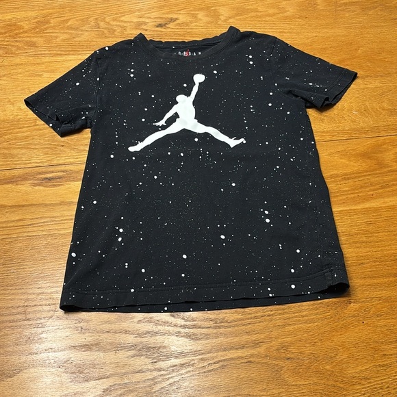 Jordan Kids Black Joggers with Gold Logo - Picture 2 of 9